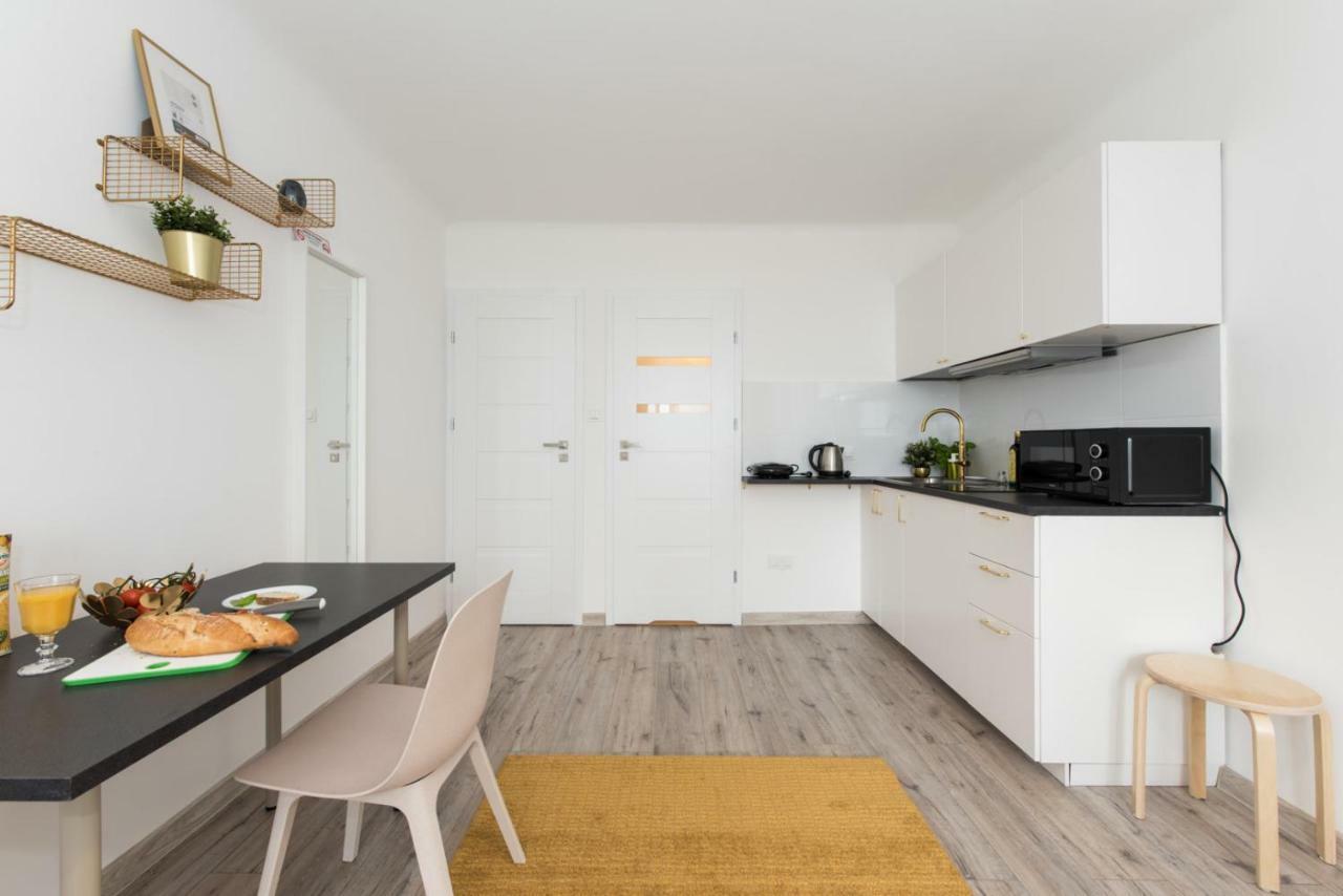 Superapart Belwederska A Ministudio, Balcony, Kitchen, Pet-Friendly, Tv & Wifi Varsó Kültér fotó
